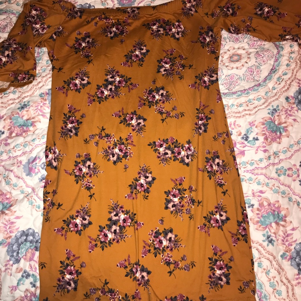 Off the shoulder bodycon dress
